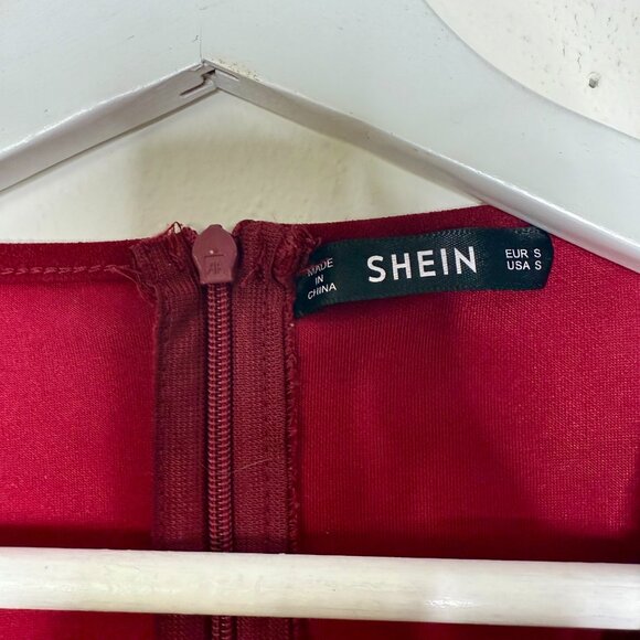 SHEIN | Slant Pocket Burgundy V-Neck Flutter Sleeve Jumpsuit - 4 - Picture 4 of 7